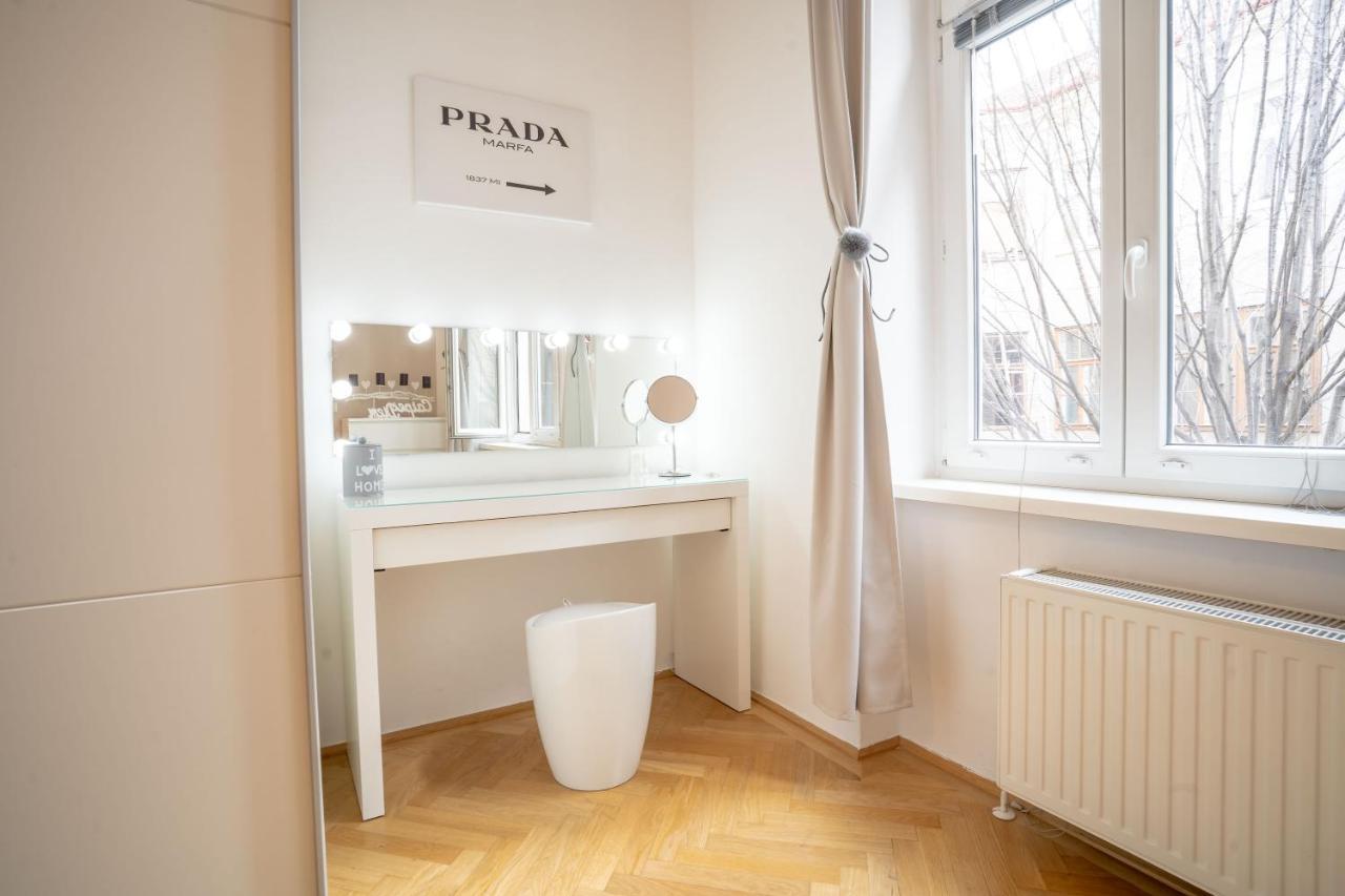 Апартаменты Cozy Modern Nest In The Heart Of Vienna With Netflix Экстерьер фото